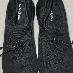 Black Comfort Wear Sneakers